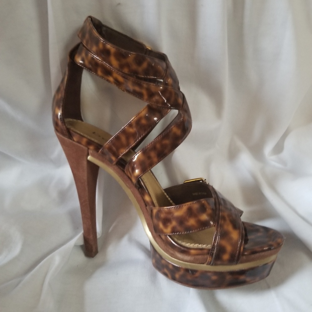 Bebe sandals